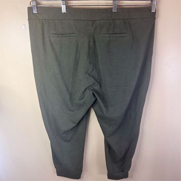 Torrid Women's Size 4x Dark Green High Rise Jogger Pants with‎ Zip Pockets Comfy - Picture 7 of 7